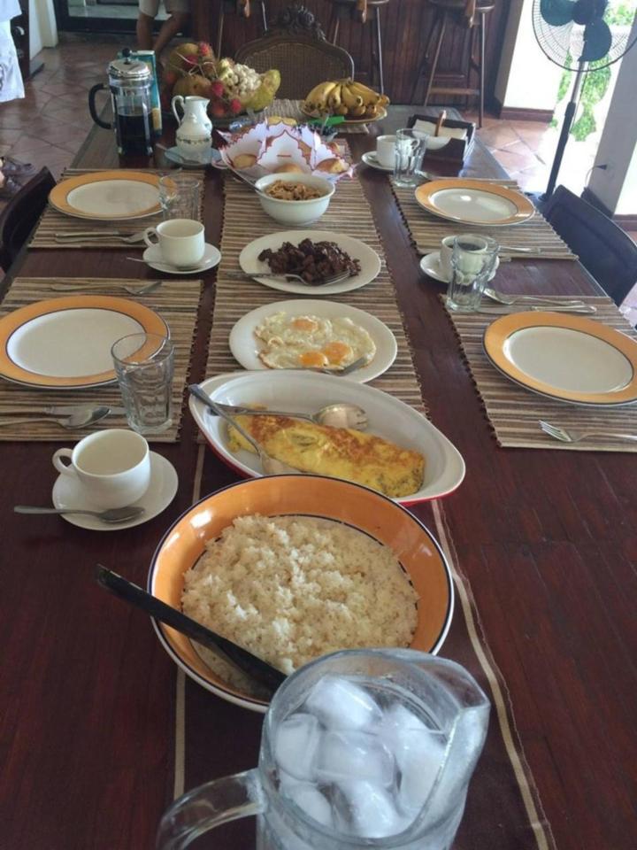 Ataalaya Farmhouse Batangas Extérieur photo