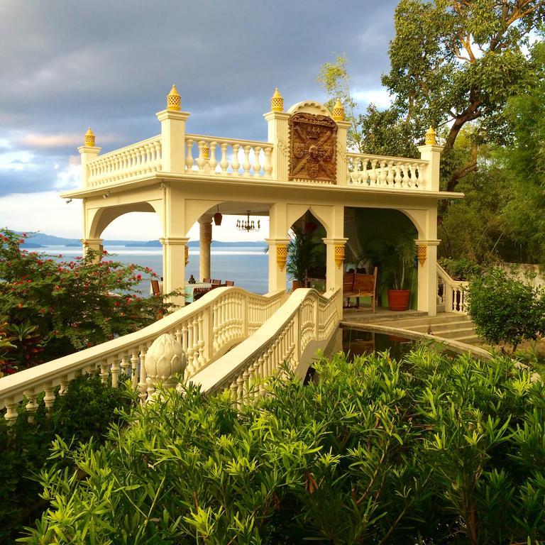 Ataalaya Farmhouse Batangas Extérieur photo