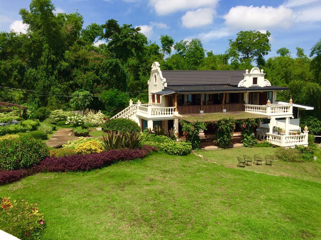 Ataalaya Farmhouse Batangas Extérieur photo